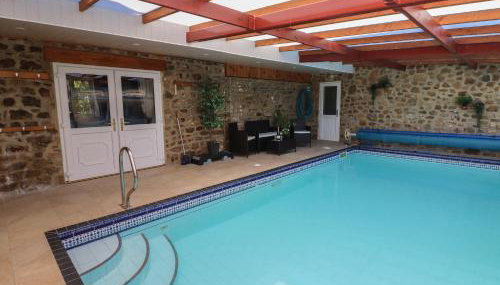 Moorhen House - Photo 2