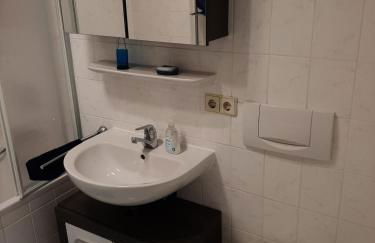 Schicke 2 Zimmer Wohnung ganz Zentral Und ruhig! Nähe Bahnhof! - Foto 30