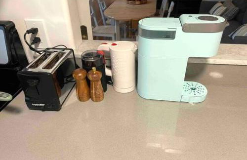 Front House 3 bedroom flat nice street, walk to BART, shops - Photo 21