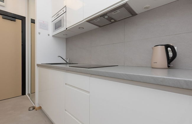 Studios 216 Jerozolimskie Ave by Renters - Photo 5