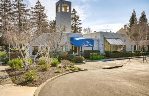 Stay and Play Bay Area Condo with Community Pool! - Foto 27