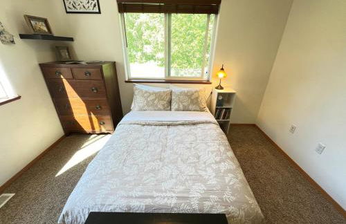 Cozy Palmer Retreat with Steam Sauna and Playground - Foto 23