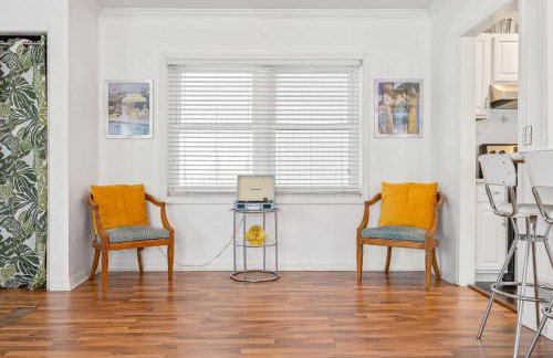 Indy Palm Pad with Patio & Tiki Bar-Mid-Century Charmer-Family Friendly - Photo 12