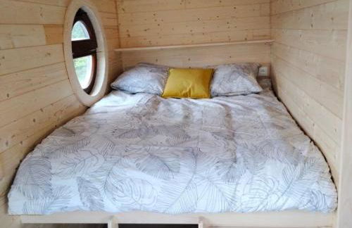 Séjour pittoresque en roulotte équipée - FR-1-410-455 - Photo 2