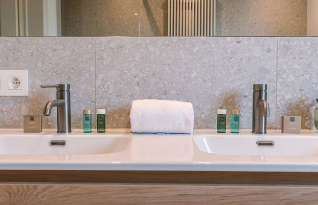 Spacious Bungalow With Garden Near the Beach sea - Photo 22