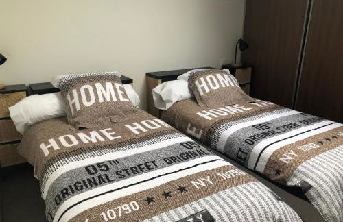 Gîte LE BOIS FLOTTE spacieux 120 m2 6 personnes Lagorce vallon pont d arc Ardèche - Foto 5