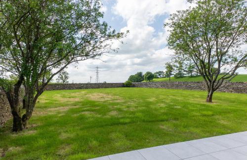 Perfect Family Retreat with Hot Tub, Nr the Lakes - Foto 17