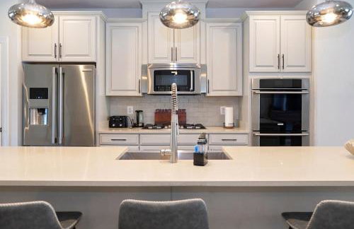 New LUX home close to DC and Metro - Photo 44