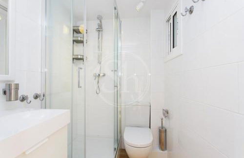 Beautiful Guinardó Apartment - Photo 39