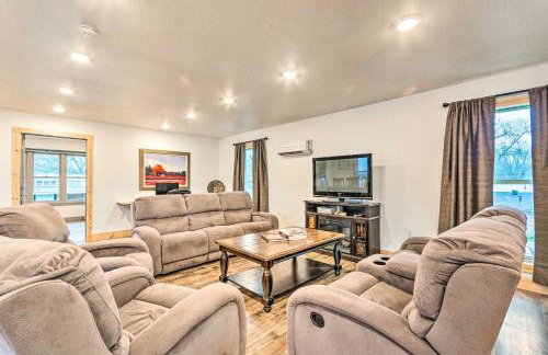 Spacious Apt Overlooking AR River Near Dtwn! - Foto 5