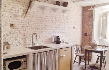 Casas Velhinhas - Apartº Aconchego e Apartº Calmaria - Foto 2