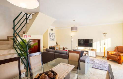 Villa Sequeira - Private Pool - Free WIFI - BY BEDZY - Foto 35