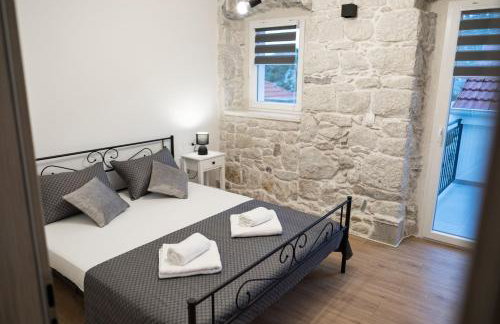 Holiday Home Vrkic with Hot Tub - Photo 20