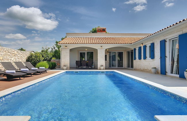 Comfortable Villa With Private Swimming Pool, Table Football, Near Labin - Foto 23