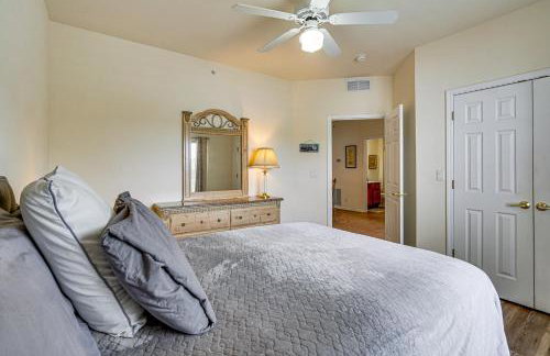 Lakefront Osage Beach Condo: Dock Your Boat Here! - Foto 19