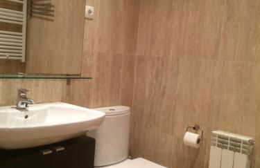 APARTAMENTO CON TERRAZA Y JARDÍN EN BAKIO - Foto 7