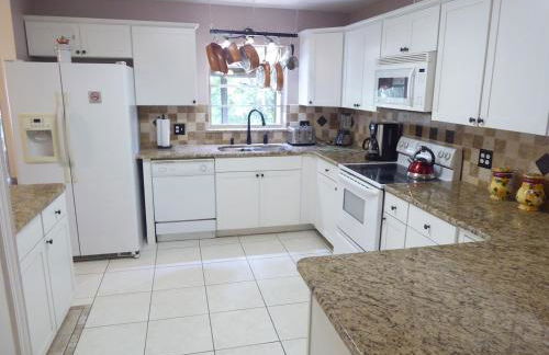 Perfecto Mundo 3, Orlando Area 5BR-2BA-Outdoor Pool-Jacuzzi-Billiard - Foto 45