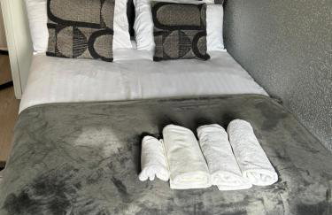 Milton Keynes Luxury Short Stay House with WIFI and Free Parking - Foto 43