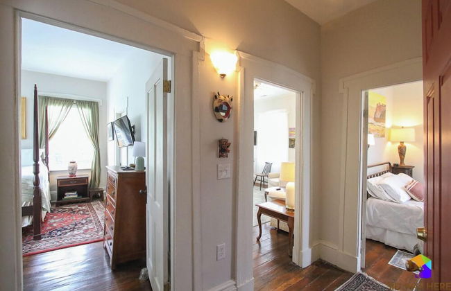 Artist's House Upper Apt Walk to Forsyth - Photo 49