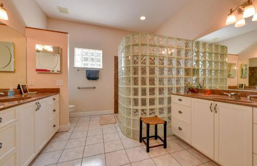 Waterfront Lake Placid Home with Private Dock! - Foto 16