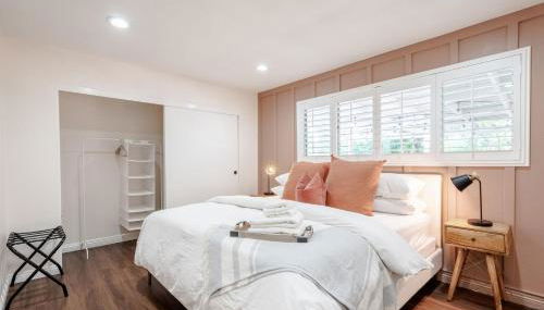 Elegant Retreat w/ Game room in Heart of OC - Foto 2