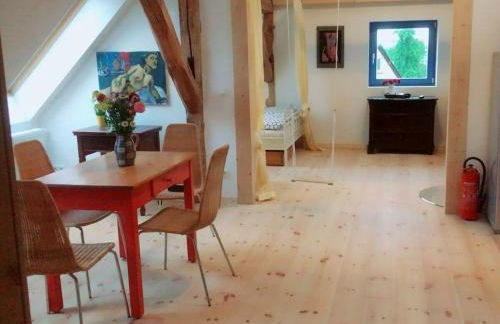 2 with large garden, playground and pool - Foto 8