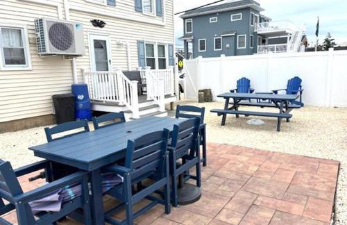 Just Moments From The Causeway Bridge This Charming Spacious Five-Bedroom 2 Bath Home Is Located In Ship Bottom On The Island Of Lbi Wifi - Foto 25