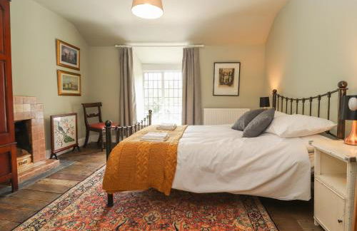 Cwmalis Hall - Photo 31