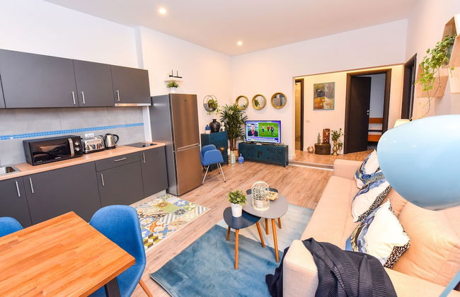 Parliament & River View Apartments - Photo 74