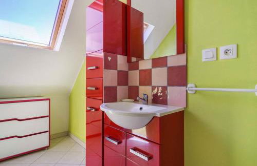 Maison 3* à l'Ile Grande, 200m plages, 6 pers, WIFI, parking, BBQ, proche GR34 - FR-1-368-187 - Foto 6