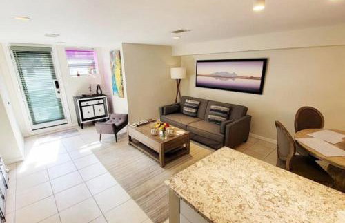 14th 99 Walk Score 3 mins to Metro rail - Foto 4