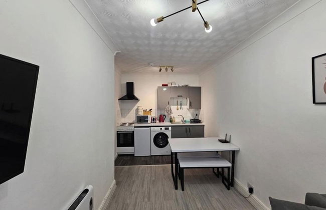 Stylish 1 Bedroom Flat Near Bridgend Town Centre - Foto 4