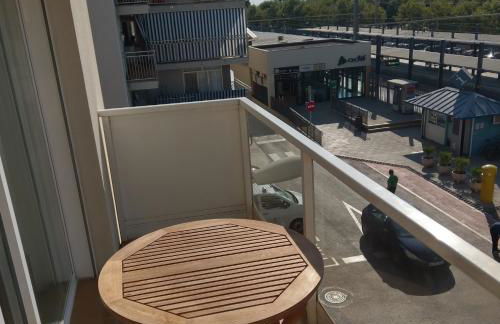 Luxury Apartment Accommodation, next to beach & train station Calella - Foto 18