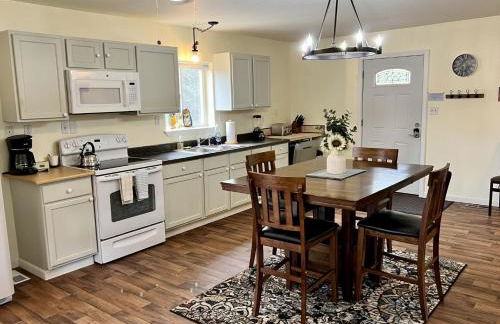 Denali National Park 2 King Bedroom Hideaway with Amazing Views - Photo 7