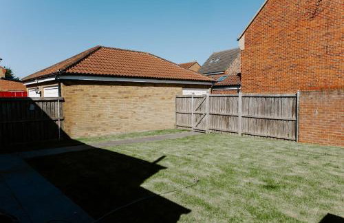 Apsley Way, 5 bed 4 bathroom house - Foto 43