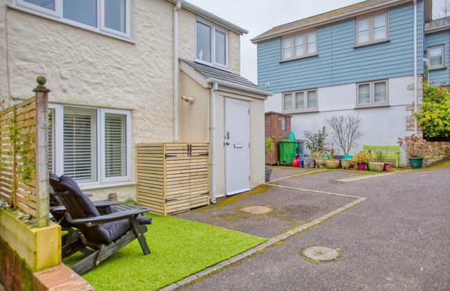 Fantastic 1BD Hideaway, 2 Minutes to the Sea - Photo 30