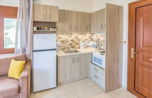 Aloustina Apartments - Photo 16