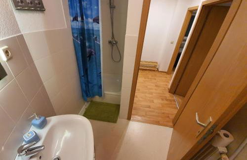 Ruhige Wohnung bei der Burg im OG1 - Foto 9