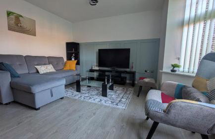 Leeds City Junction - Photo 2