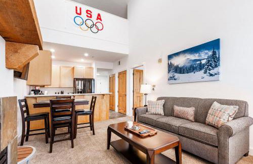 Crestview Condominiums by All Seasons Resort Lodging - Photo 46