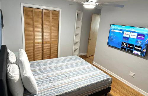 Large 3Bedrooms 1 Bath Near DownTown Dining - Foto 13