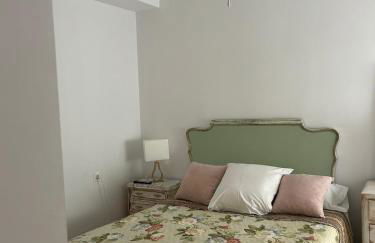 Quédate cerca del casco antiguo - Photo 14