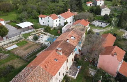 Bonvivan House - Photo 7