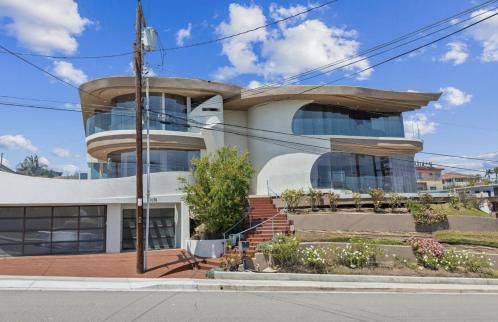 The Wave House! Custom Gem with Panoramic Views, Fire Pit, BBQ, Pool Table - Foto 39