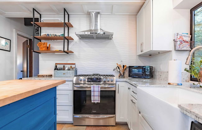 Legacy Lodge by Avantstay Upper-level Retreat Deck, Hot Tub - Foto 24