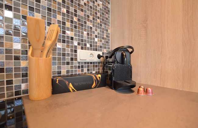 Modern Cottage Surrounded by Nature - Foto 9