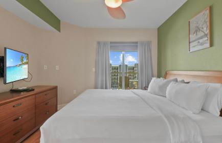 Crystal Palms Treasure Island Retreat Steps from the Beach - Photo 18