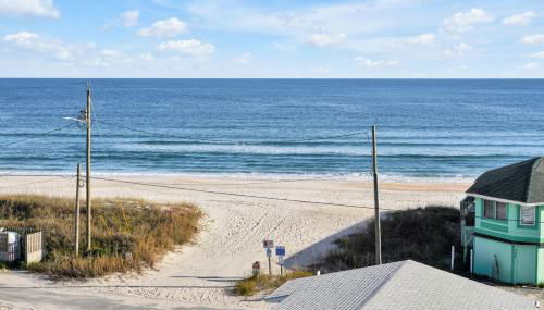 Walkable Topsail Retreat with Hot Tub and Views - Foto 5