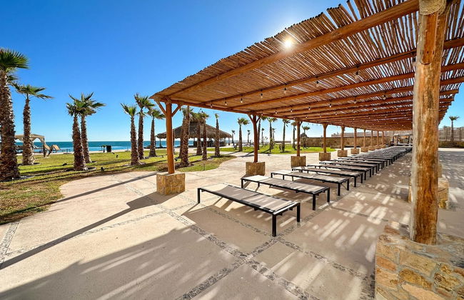 Oceanfront Vibes Iconic Beachside Getaway - Foto 41