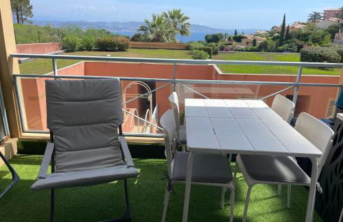 Vue mer et sur la baie de Cannes piscine 450m2 randonnée VTT au pied de l Esterel - Foto 8